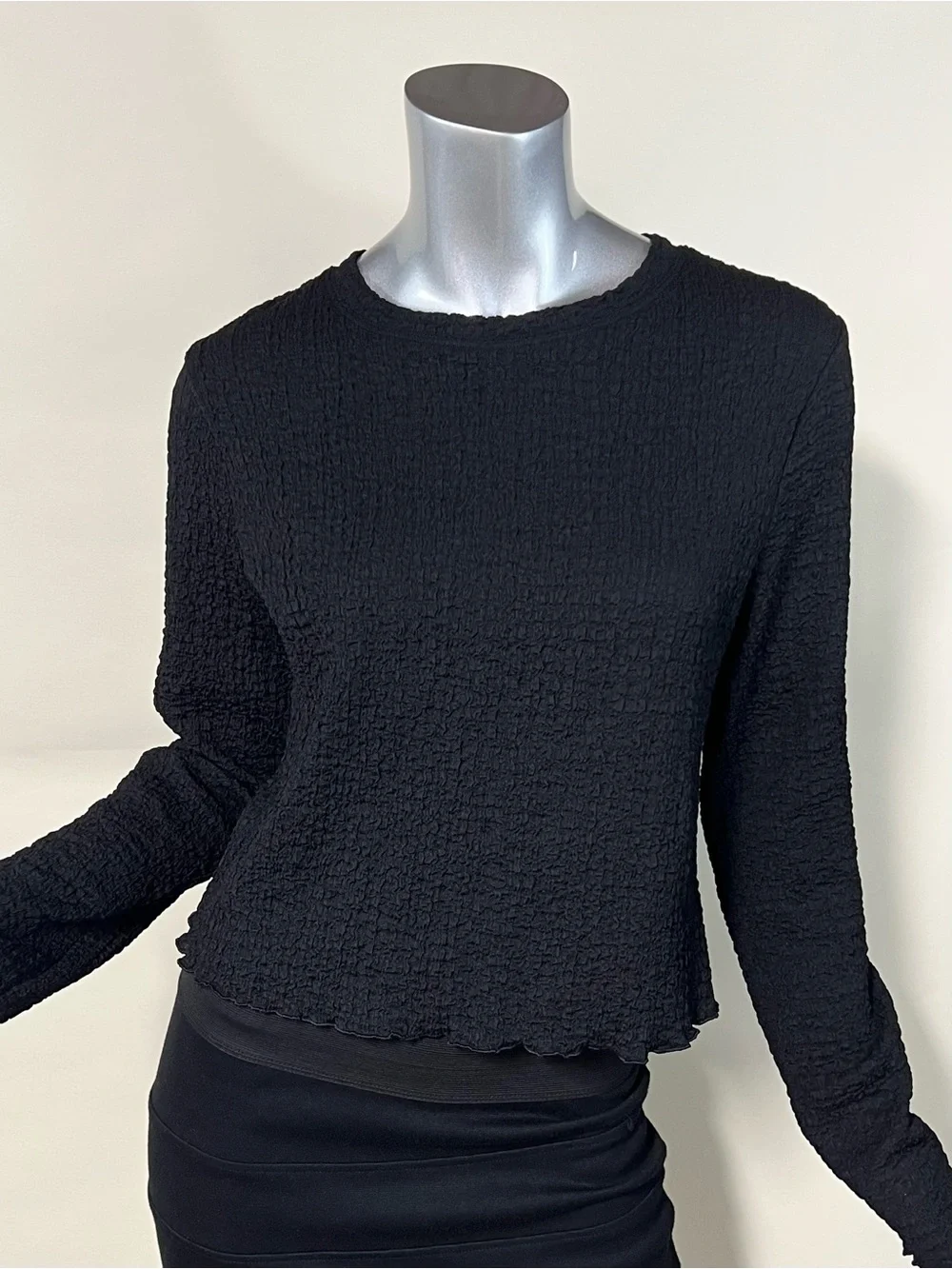 A New Day Women’s Small Textured Long Sleeve Crinkle Blouse Crew Neck Top Black